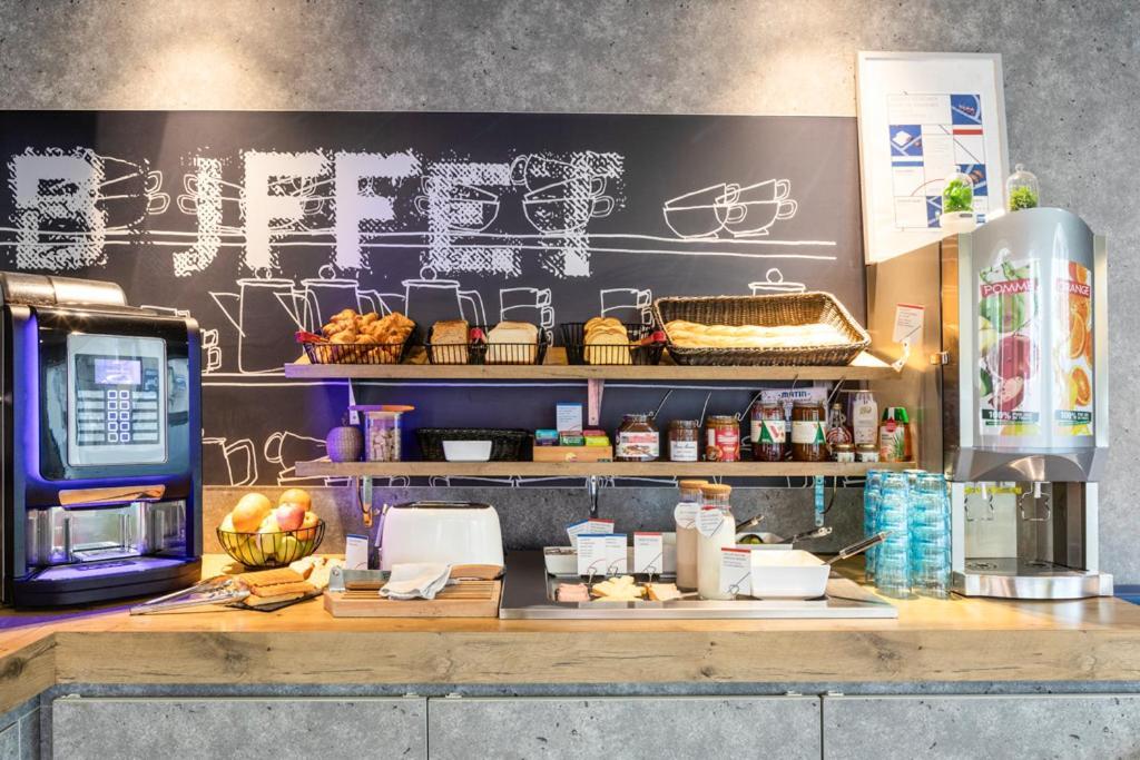 Ibis Budget Compiegne Centre-Ville Zewnętrze zdjęcie